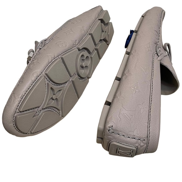 BRAND NEW Louis Vuitton Taupe Monogram Leather Driver Loafers Size 10 LV (UK) - Picture 6 of 8